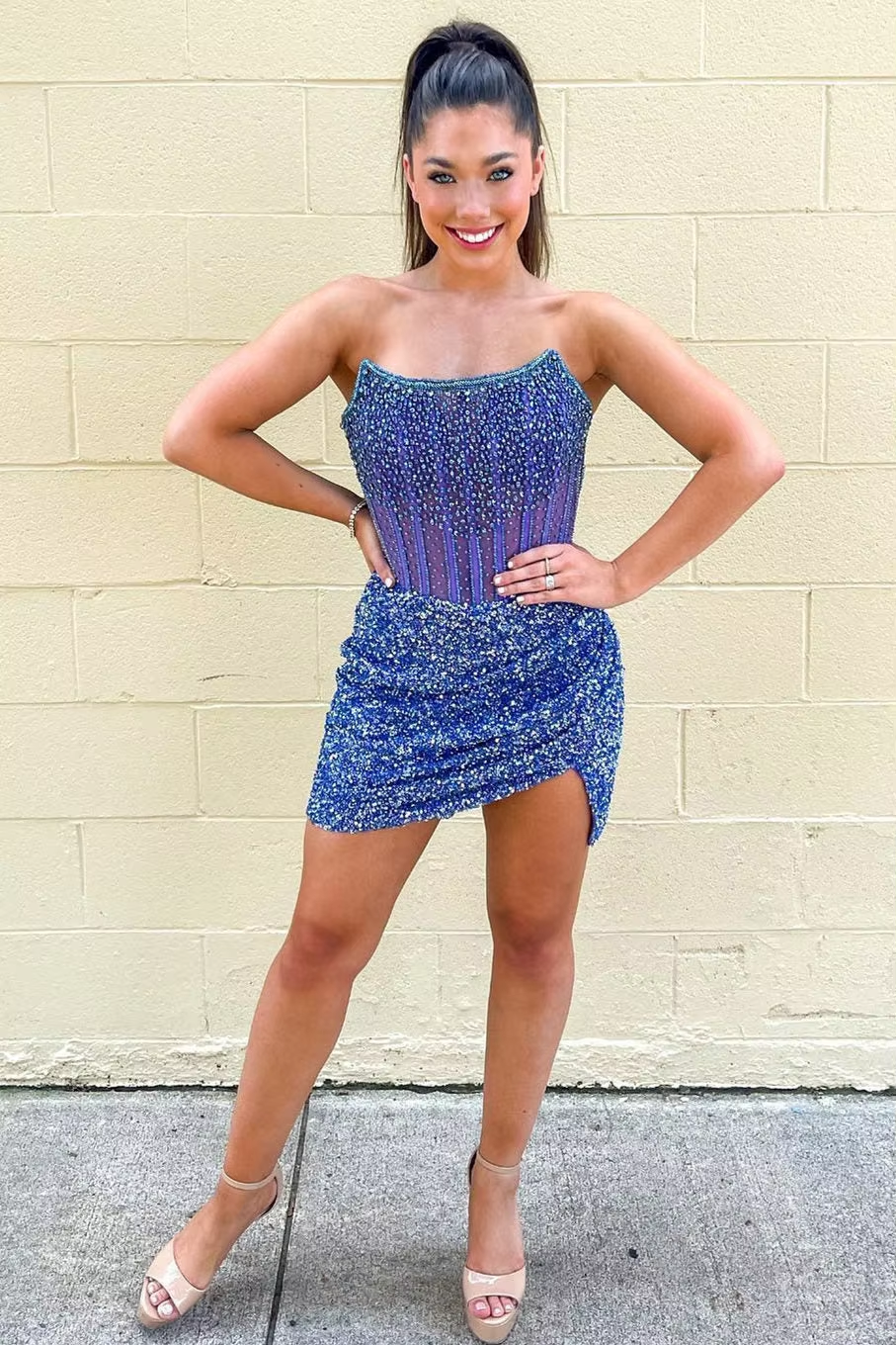 Sparkly Bodycon Strapless Corset Sequin Mini Homecoming Dress with Slit Scoop Neckline Prom Dress Sleeveless A Line Evening Gown