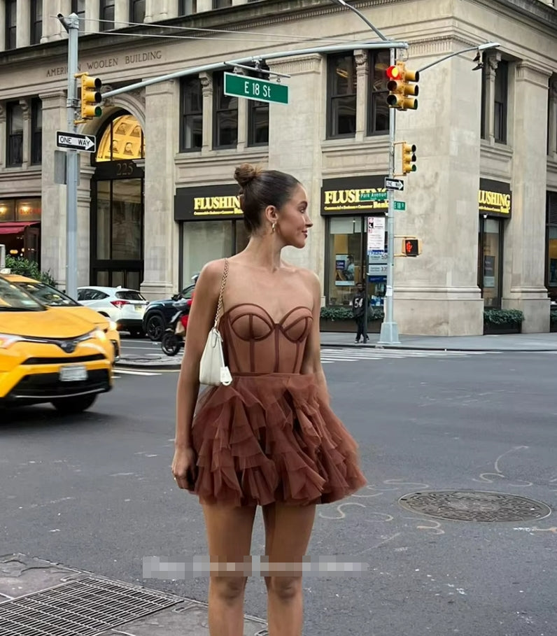 Sexy Short Prom Dresses Tulle Brown Strapless Mini Ruffles Pleat Homecoming Dresses Birthday Dress For Women Luxury