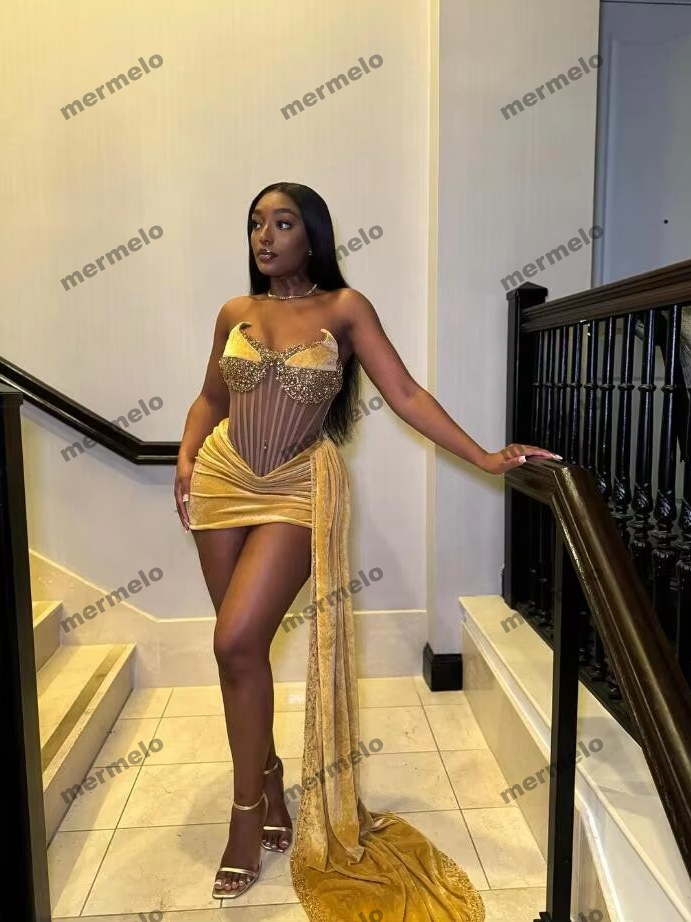Gold Mini Evening Cocktail Dresses with Side Train Sparkly Crystal Sweetheart