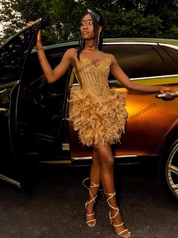 Gold Sparkly Short Prom Homecoming Dresses for Black Girl Luxury Diamond Crystal Feather Birthday gala cocktail gown