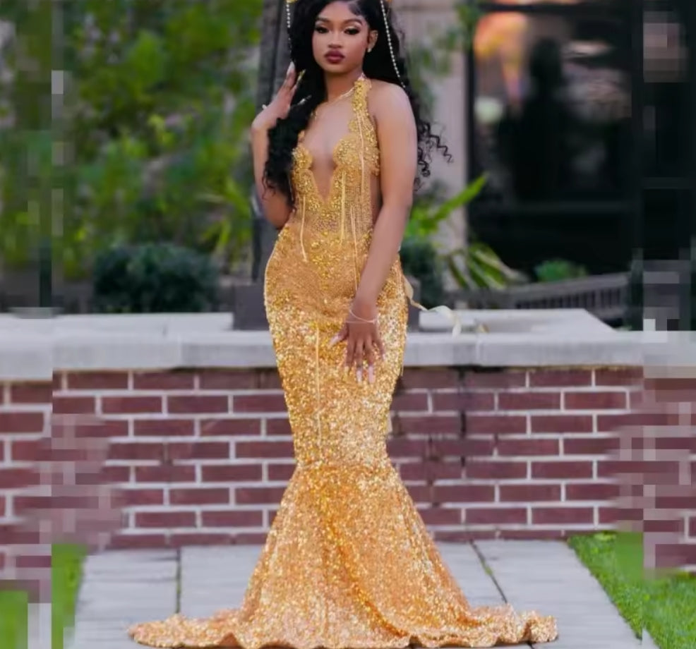 Parkly Gold Prom Dresses Luxury 2025 Halter Rhinestone Crystal Mermaid Party Gowns Black Girls Formal Occasion Evening Dress