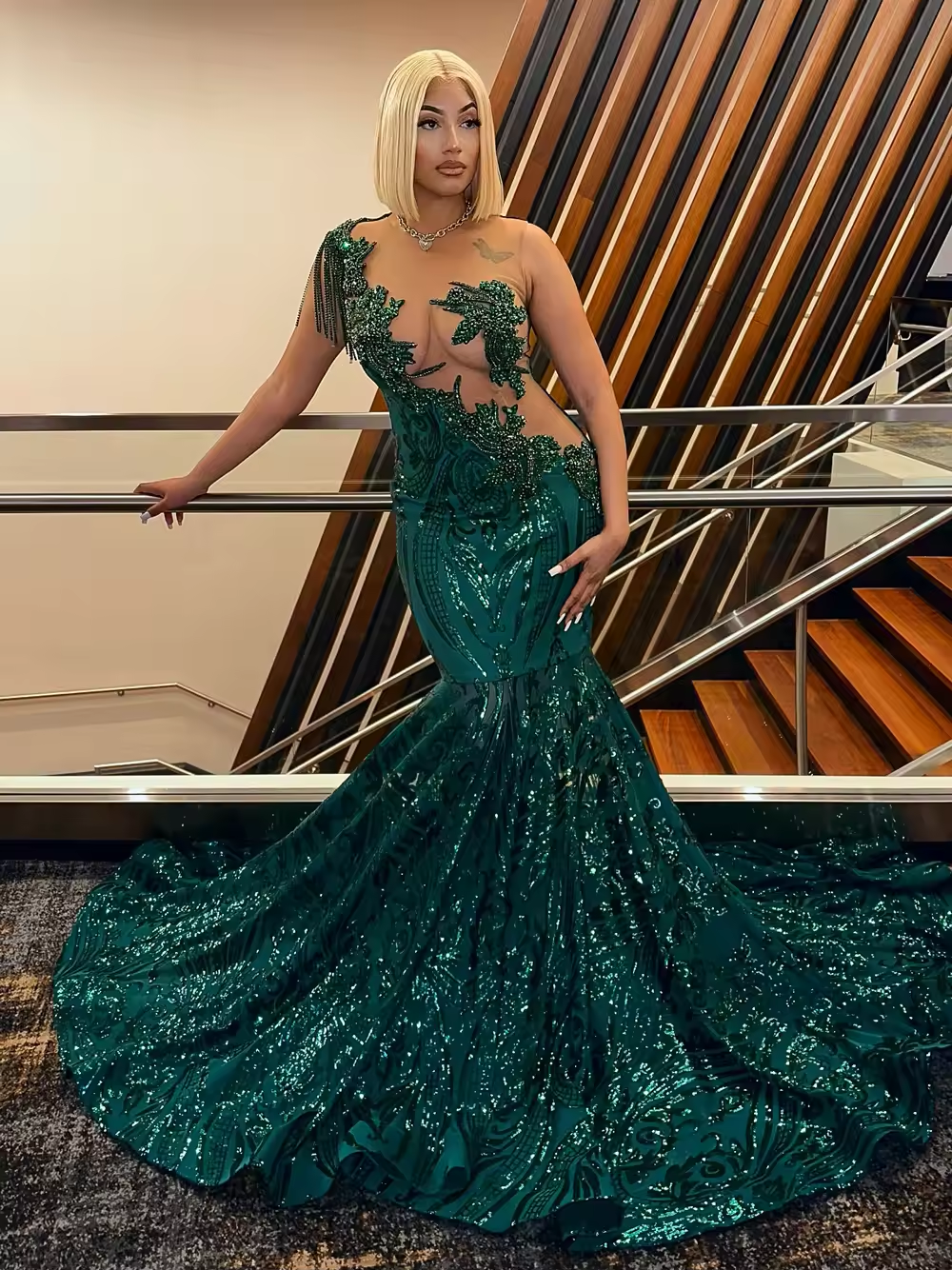 Elegant Green Mermaid Prom Gowns for Black Girls Luxury Beaded Crystals Lace Long Prom Dresses 2025 Sleeveless Customized