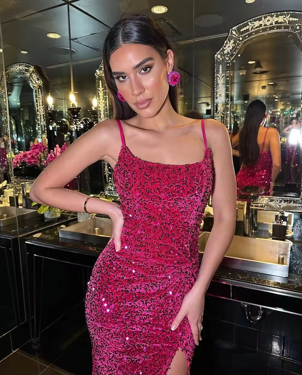 Sexy Side Split Evening Dress Spaghetti Strap Backless Mermaid Prom Dress Sequin Velour Night Party Dress Customized