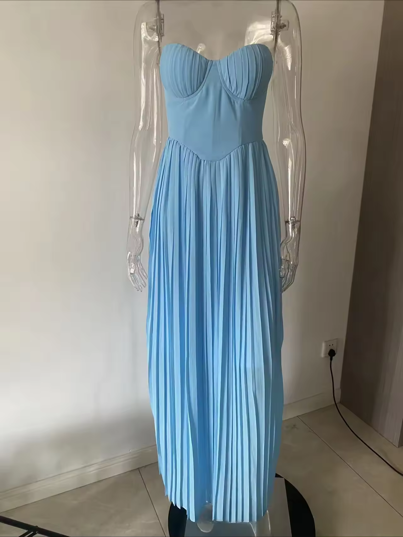 Summer Elegant Strapless Chiffon Dress New Arrivals Blue Maxi Pleated Dress Fashion Casual Women's Clothing