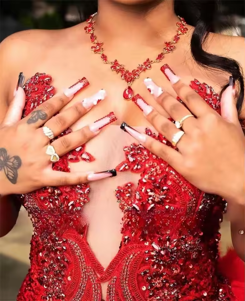 Red Sequins Feathers Prom Dress For Black Girl 2025 Crystal Beaded High Slit African Wedding Party Gown Formal Dress Customized