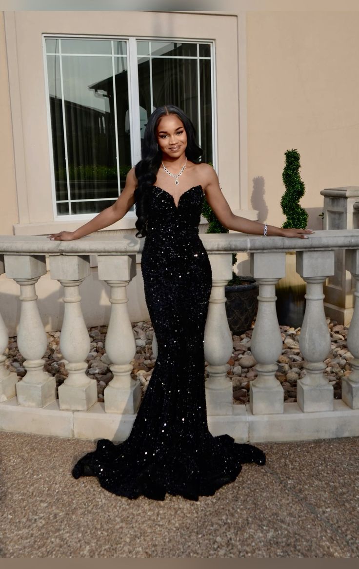 Black Appliques Sweetheart Trumpet Long Prom Dresses