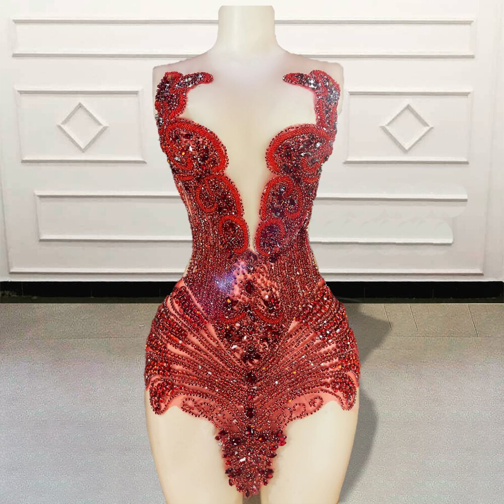 Sexy Sheer Short Prom Dresses Stunning Crystal Beaded Diamond Black Girls Mini Cocktail Gown for Birthday Party Custom Made