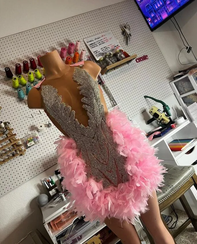 Pink Ostrich Feather Short Prom Homecoming Dresses Luxury Diamond Crystal Birthday Party Gown vestidos para mujer 2024