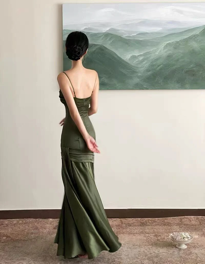 Vintage Sheath Straps Green Satin Long Prom Dresses