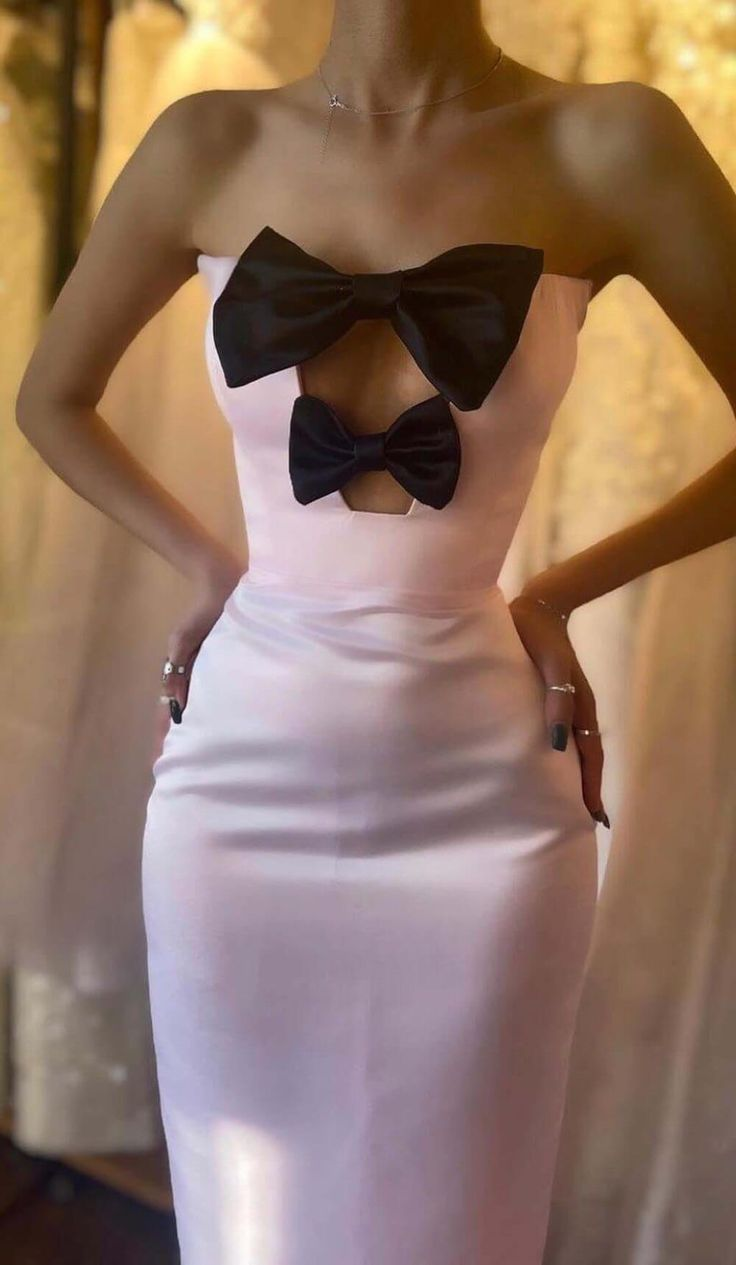 Unique Strapless Bow-Knot Sheath Sleeveless Prom Evening Formal Dress