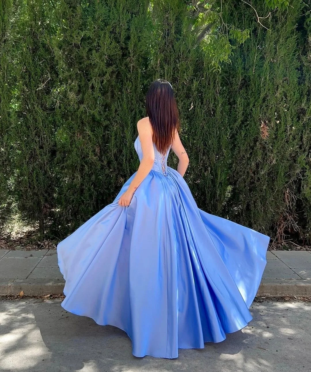 Sexy Strapless Satin Prom Dresses With Ruched Exquisite Lace Up Back A-Line Long Homecoming Cocktail Dance Party Ball Gowns