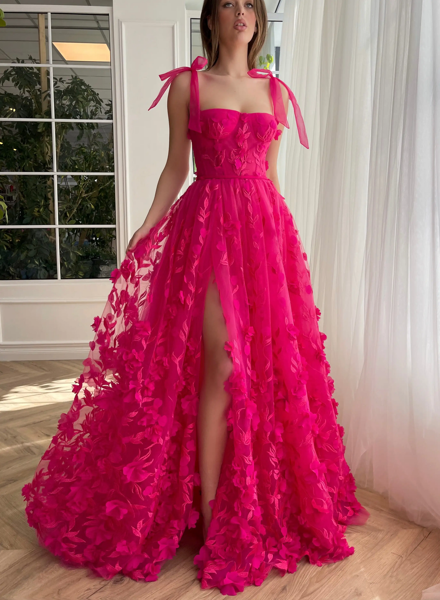 Teen's Tulle A-line Prom Dresses Square Collar Bow Spaghetti Straps Backless High Split Party Dress 3D Appliques Homecoming Gown