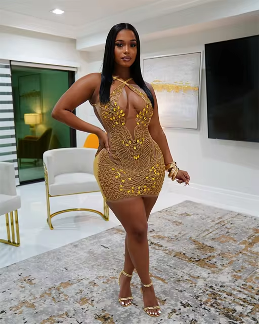 Gold Halter Short Prom Dress For Black Girls 2024 Beaded Crystal Rhinestones Birthday Party Dresses Mini Cocktail Party Gown