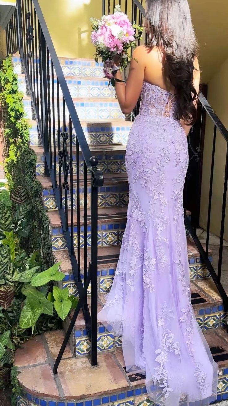 Elegant Mermaid Sleeveless Lace Lilac Evening Prom Dresses Long Prom Dresses