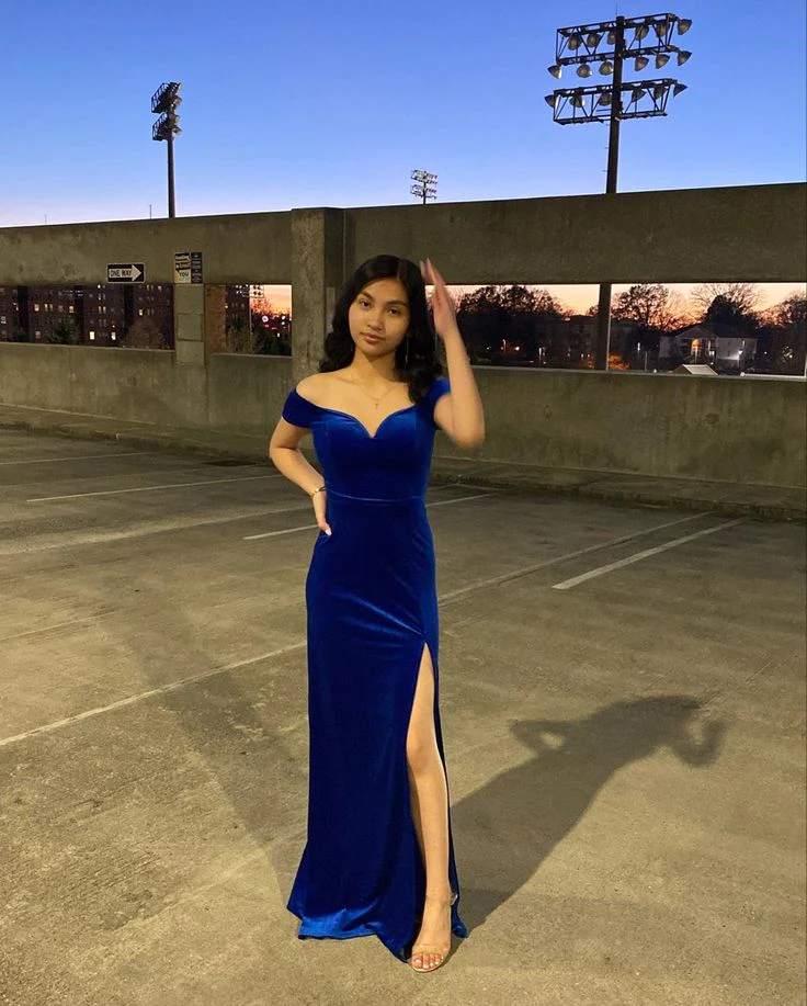 Royal Blue Off The Shoulder Slit Velvet Mermaid Prom Dress