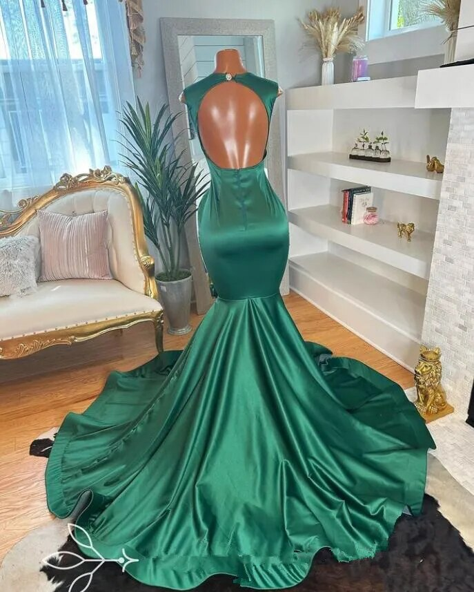 Satin Emerald Green Gold Long Evening Formal Dress for Women Sparkly Crystal Beaded Black Girl Prom Gala Gown