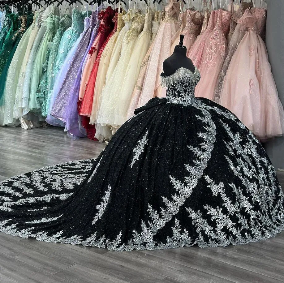 Black Silver Gothic Princess Quinceanera Dresses Sparkly Applique Tassel Corset vestidos para 15 años Prom Sweet 16